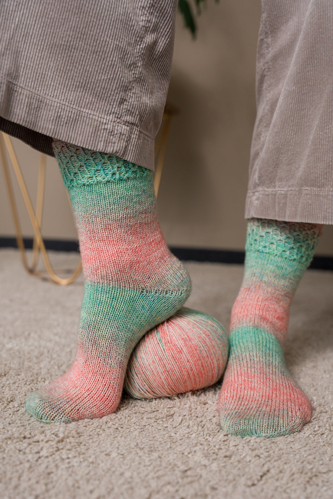 Midnight Walk - SOCKS - FREE Knitting Pattern