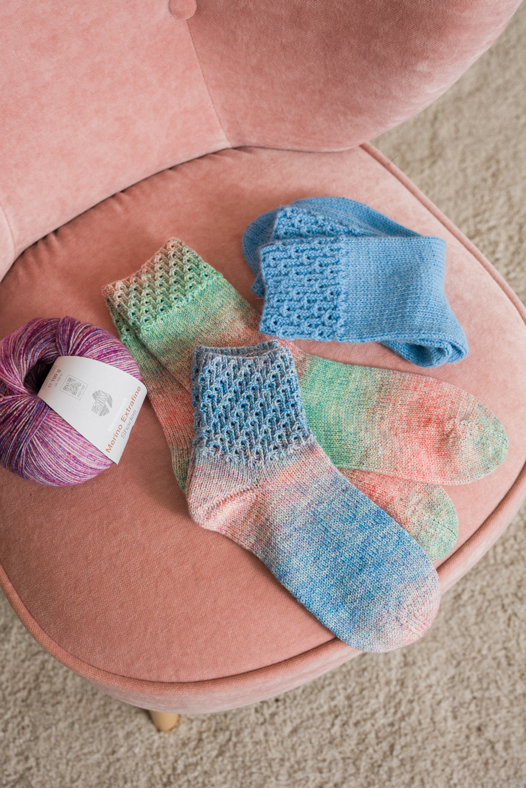 Midnight Walk - SOCKS - FREE Knitting Pattern