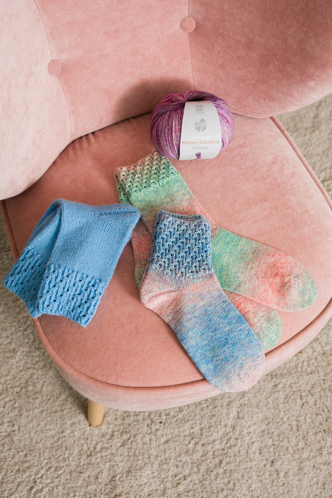 Midnight Walk - SOCKS - FREE Knitting Pattern