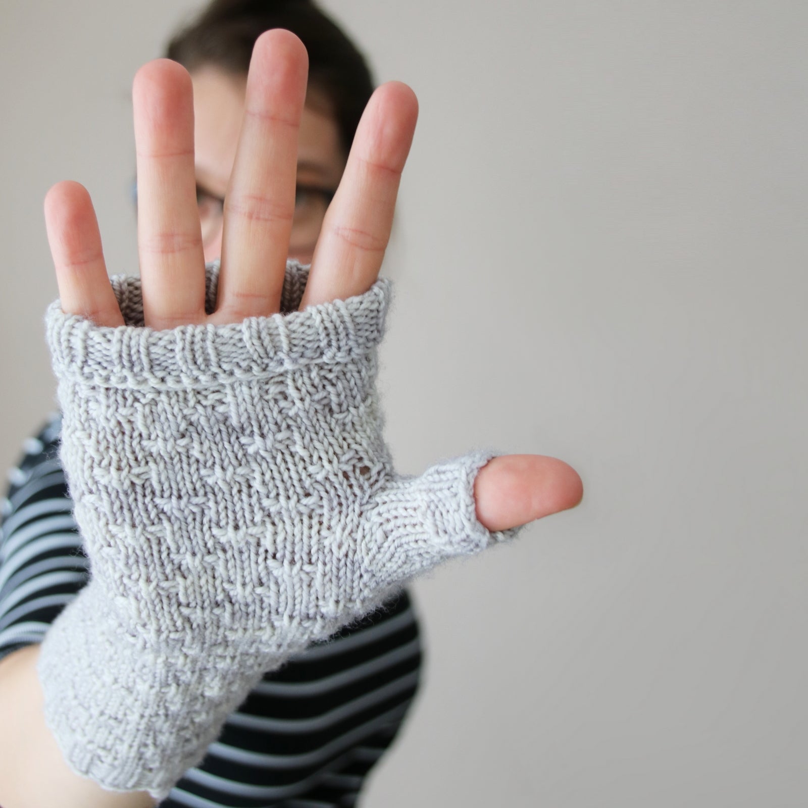 Backflip Mitts - FINGERLESS MITTS - Knitting Pattern