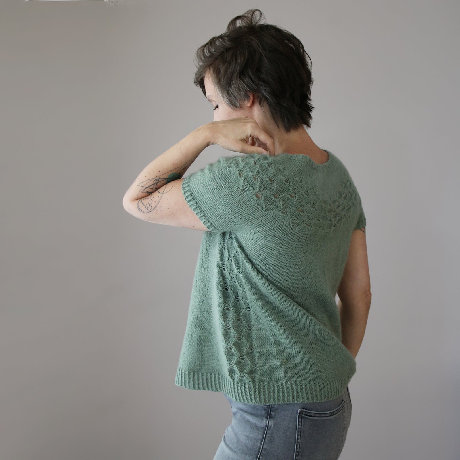 Backstage Romance - SWEATER - Knitting Pattern