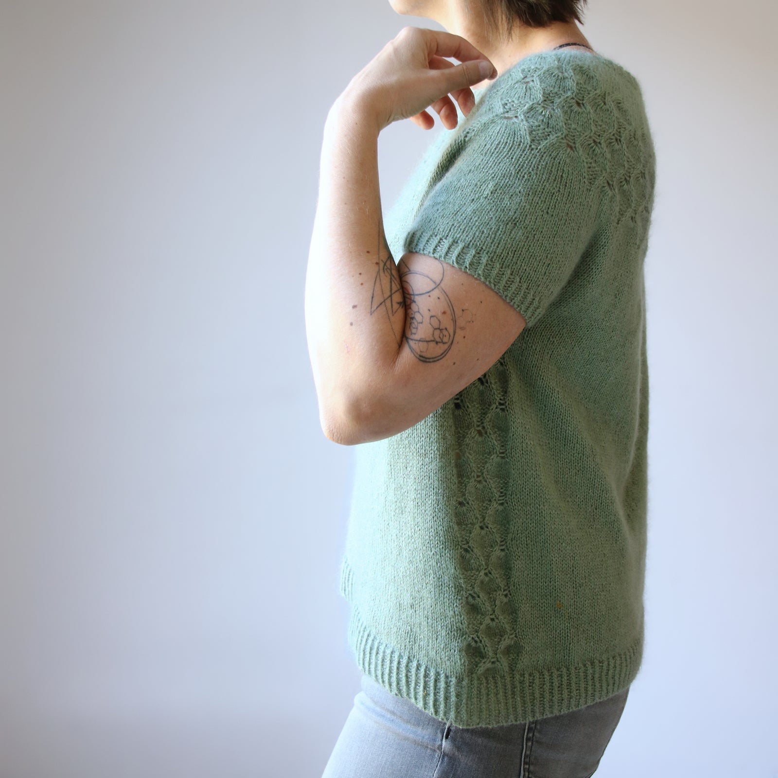 Backstage Romance - SWEATER - Knitting Pattern