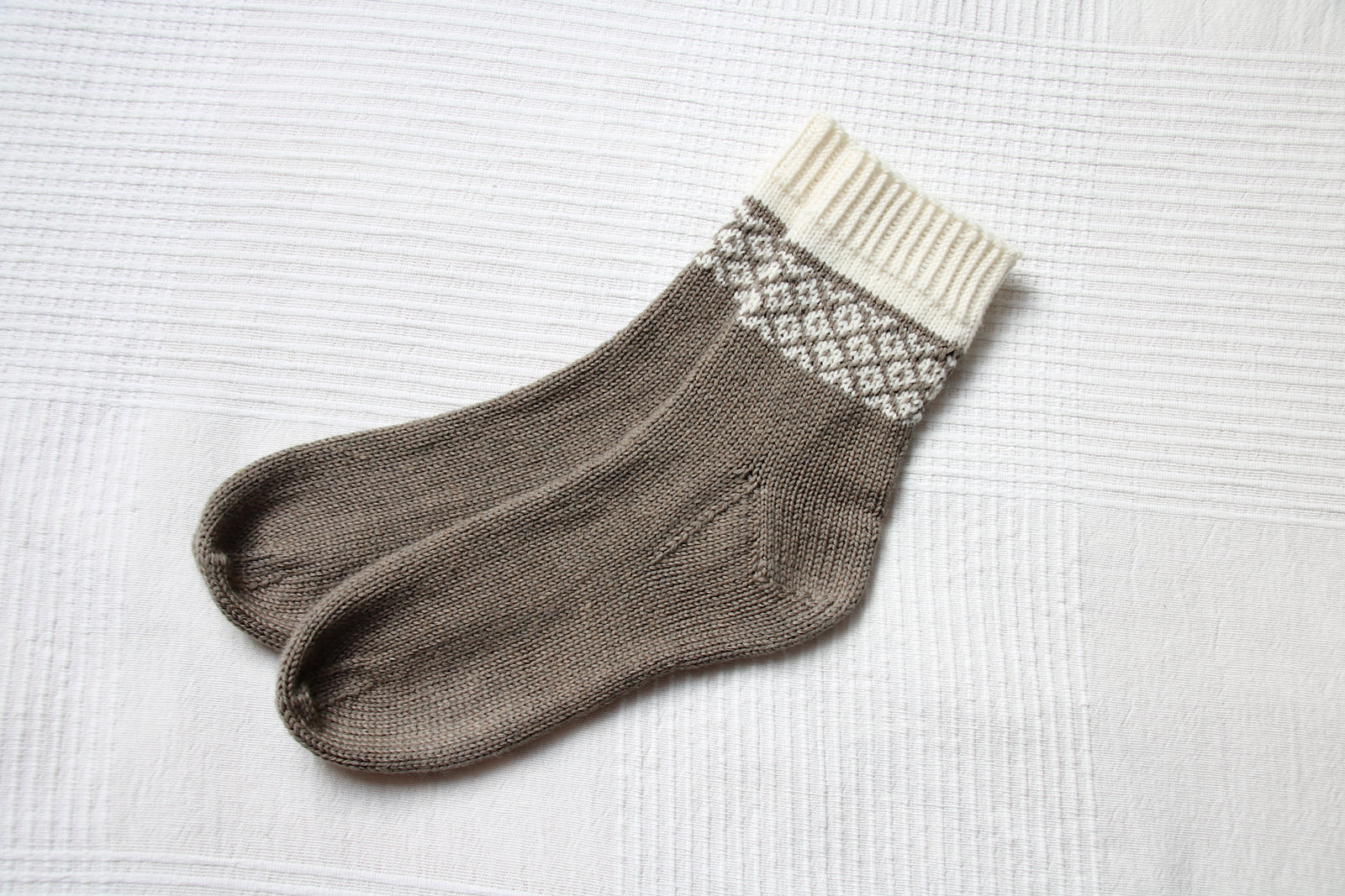 Soft Steps - SOCKS - Knitting Pattern