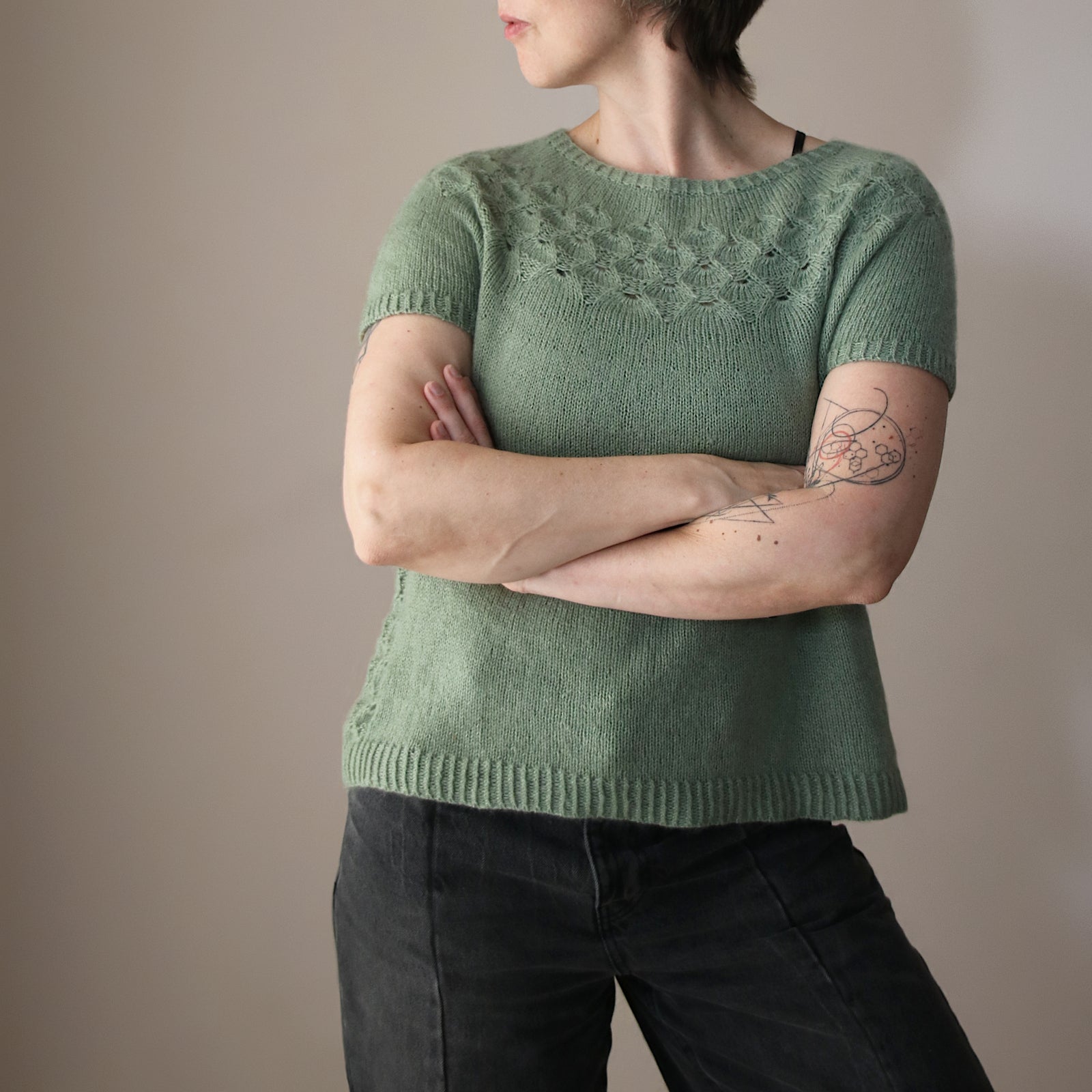Backstage Romance - SWEATER - Knitting Pattern