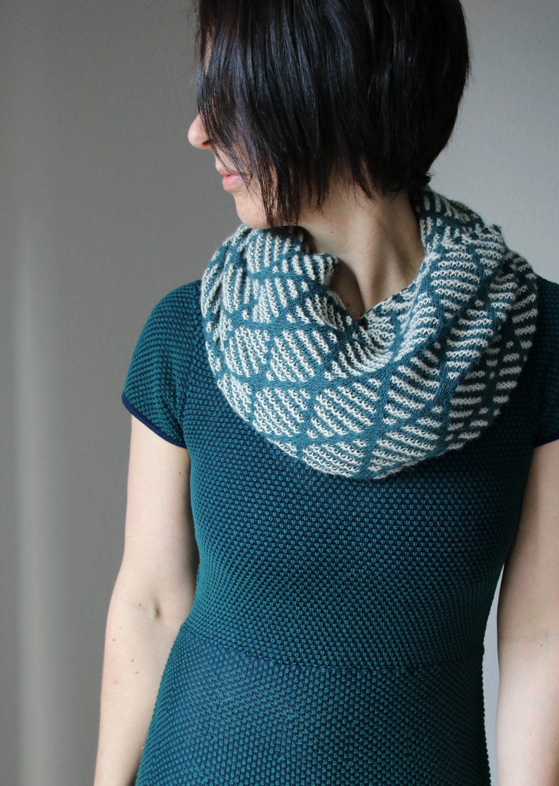 The Islander - SHAWL - Knitting Pattern