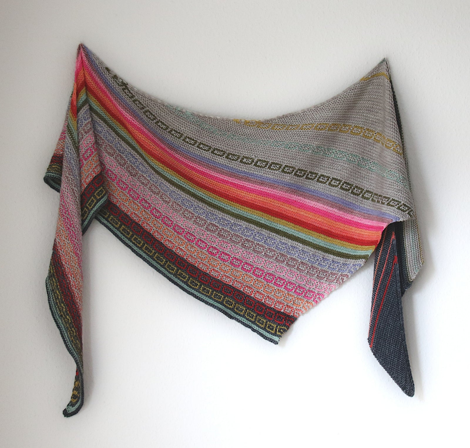 Ten Dots Later - SHAWL - Knitting Pattern