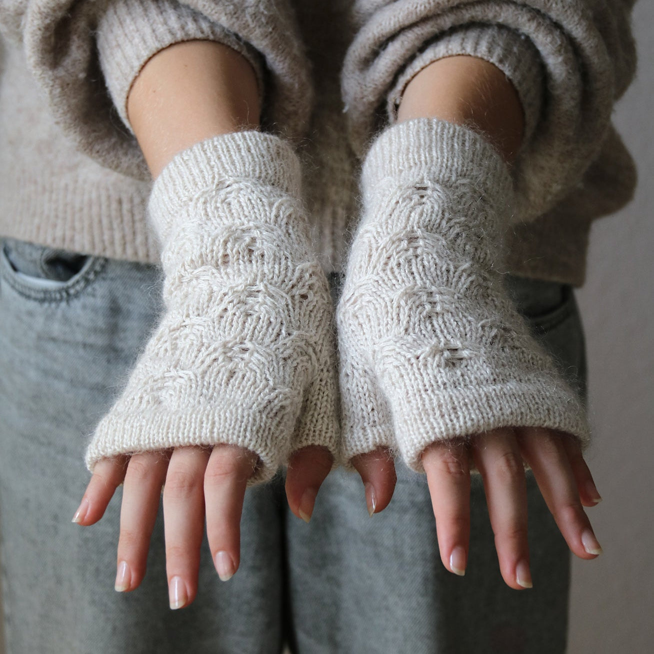 Underglow Mitts - HANDSTULPEN - Strickanleitung