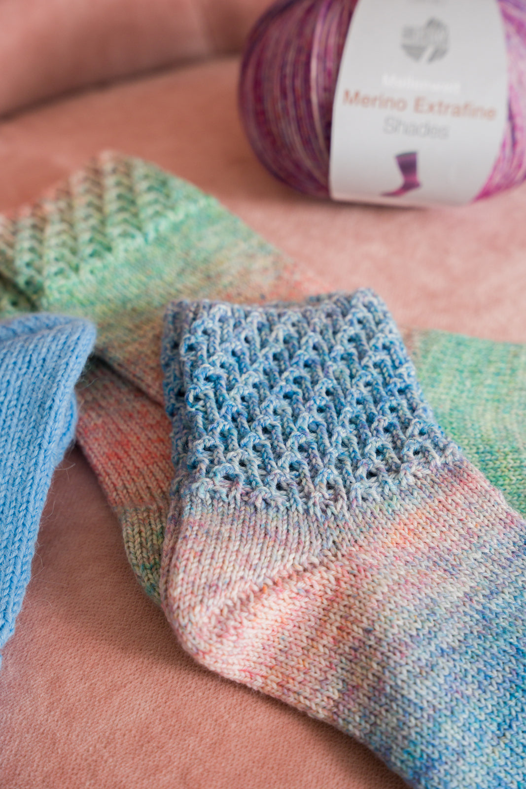 Midnight Walk - SOCKS - FREE Knitting Pattern