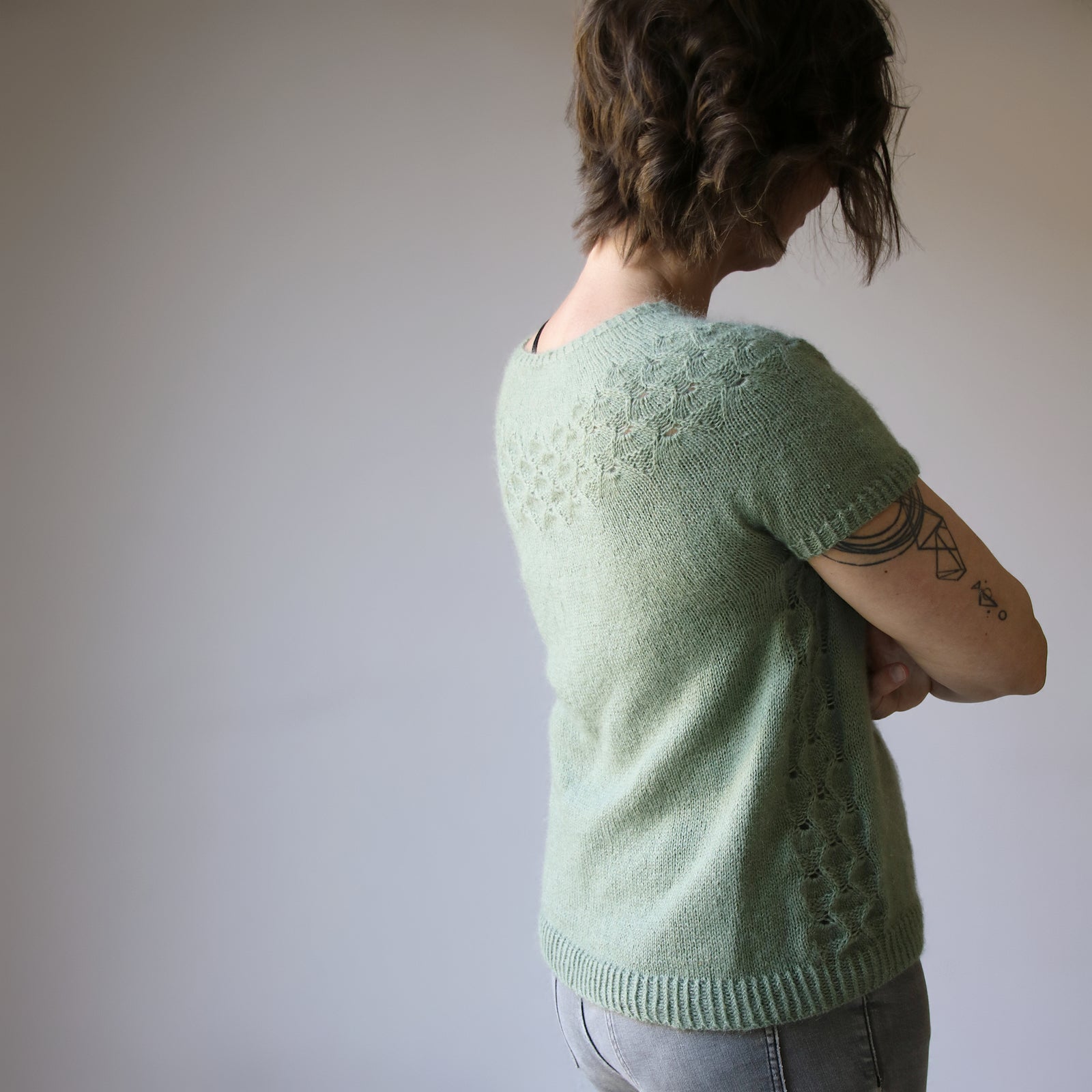 Backstage Romance - SWEATER - Knitting Pattern