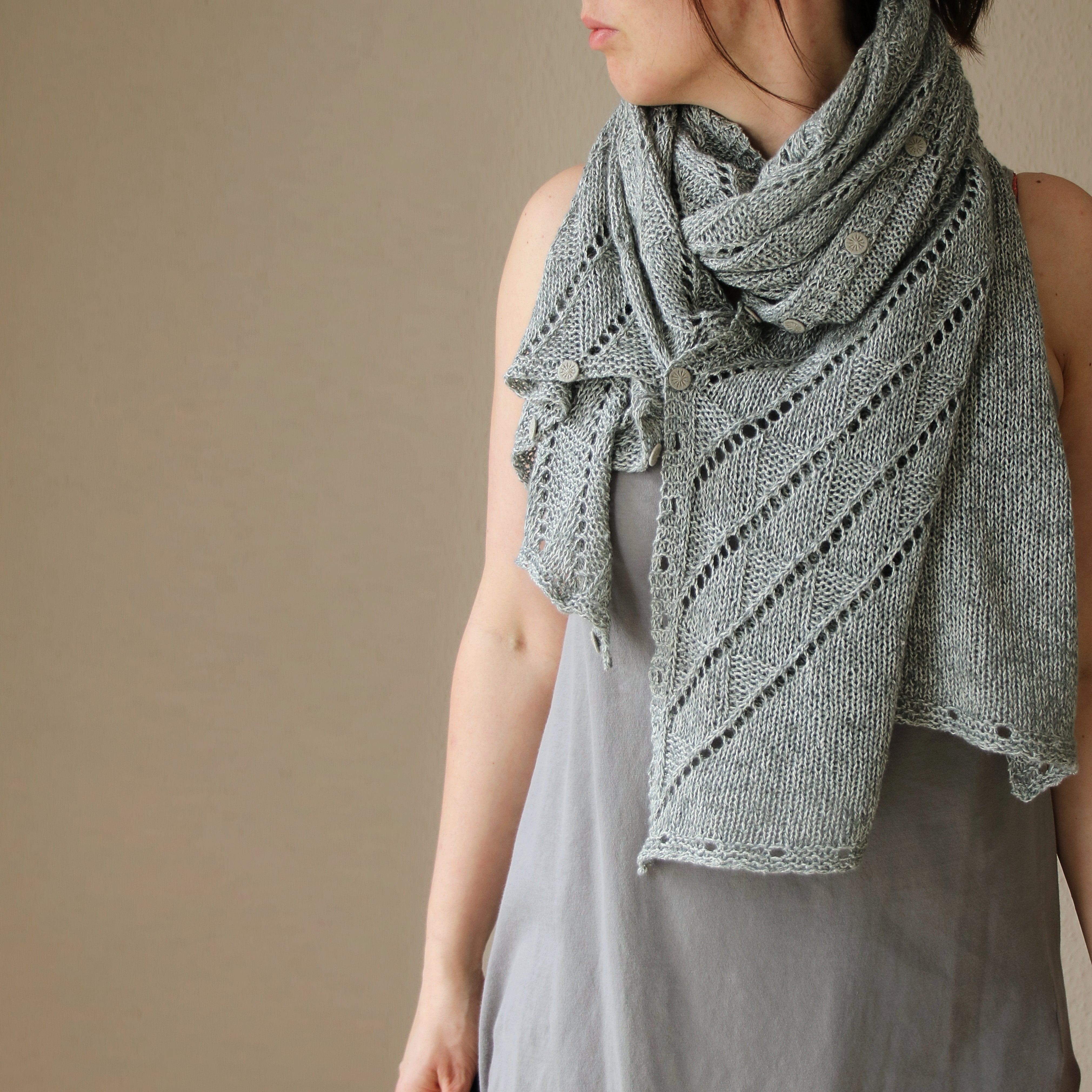 A Twist to It - SHAWL - Knitting Pattern