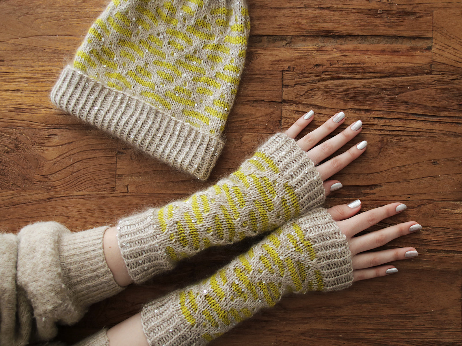 A Little More Spark Mitts - HANDSTULPEN - Strickanleitung