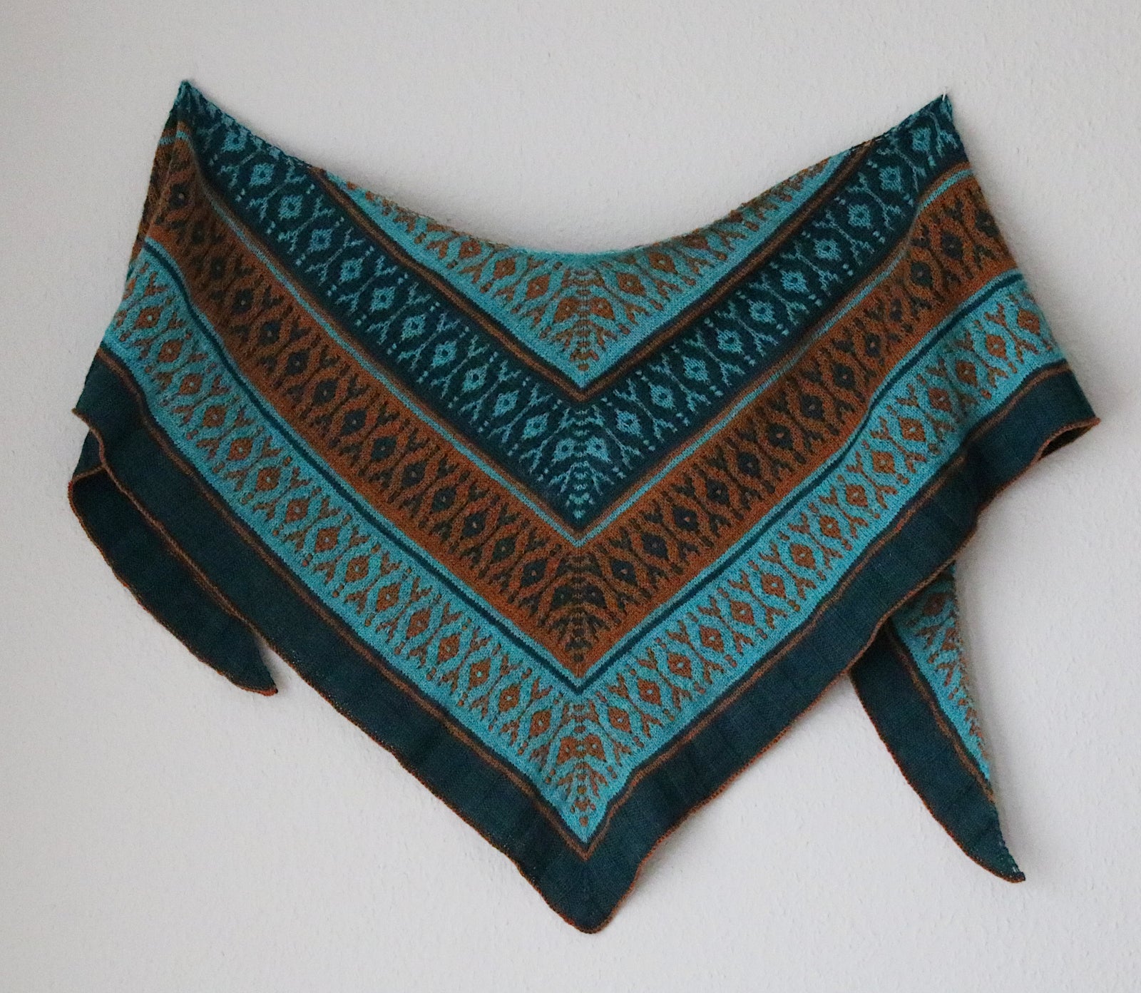 Three Shades of You - Tuch - Strickanleitung